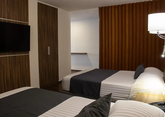 Estanza Hotel & Suites